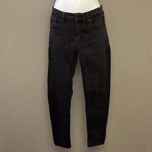 KanCan Black Midrise Skinny Ankle Length- 7/27- Style #KC7085BBK. Cut #34602